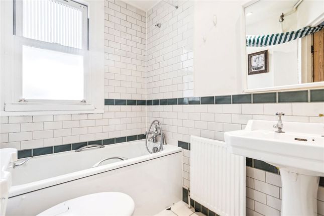 B, 142, Priory Park Road, London photo 5