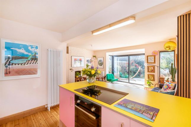 4, Lansdowne Close, Worthing photo 4