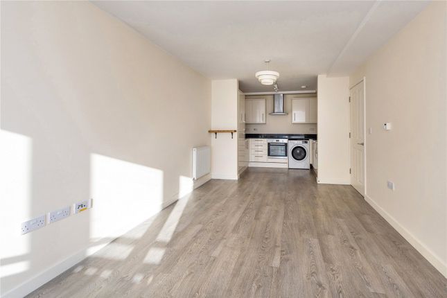 6, Meade Court, Edenbridge photo 4