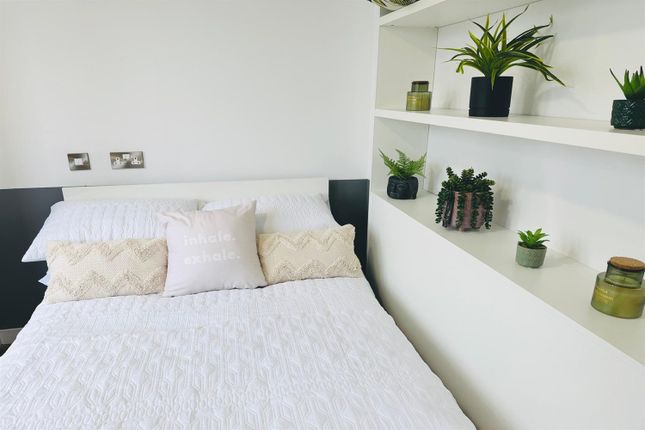 Flat to rent in Lister Gate, Nottingham