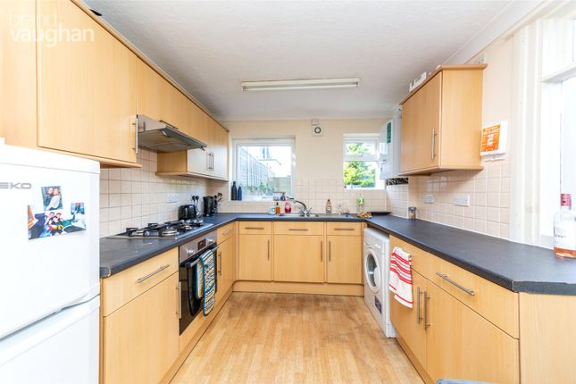 Terraced house to rent in Totland Road, Brighton BN2