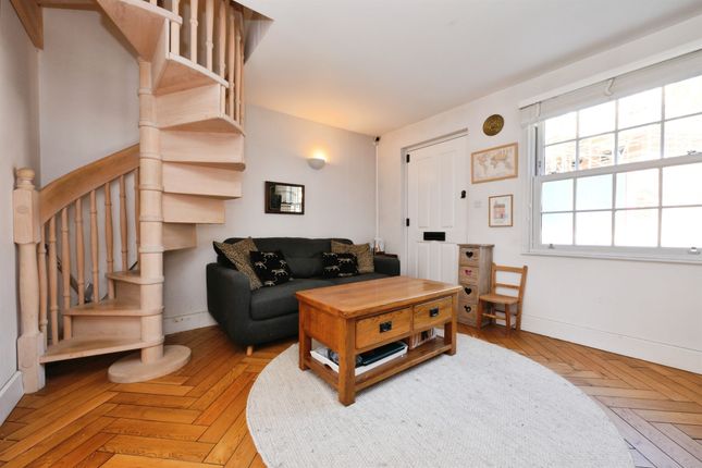 23, Lemsford Village, Welwyn Garden City photo 2