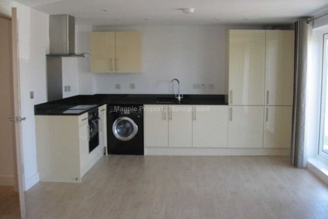Flat to rent in Dovehouse Close, St Neots