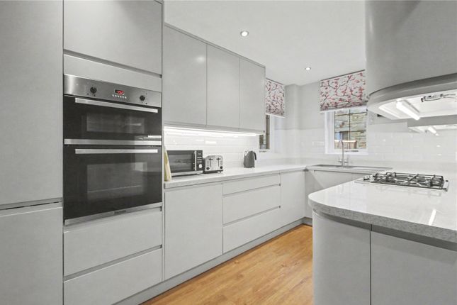 22, Sedgegarth, Leeds photo 2