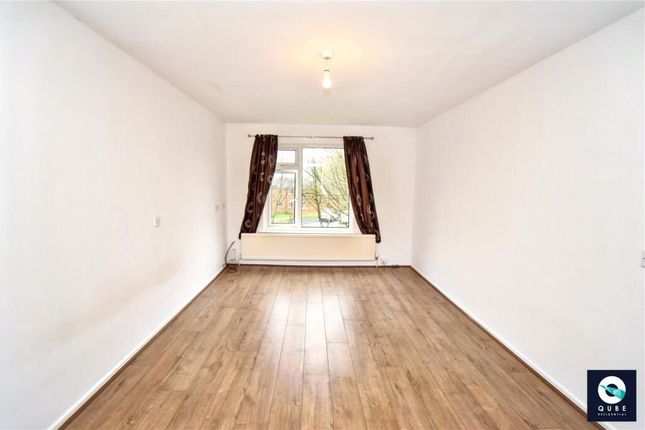 11, Breckles Place, Bolton photo 3