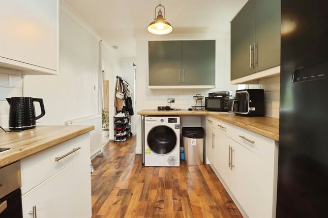 4, Franklin Fields, CORBY photo 4