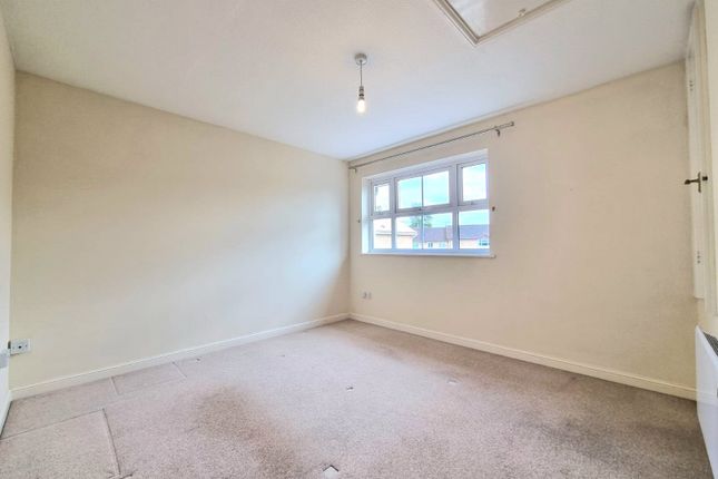 Terraced house to rent in Buccaneer Close, Woodley, Reading, Berkshire