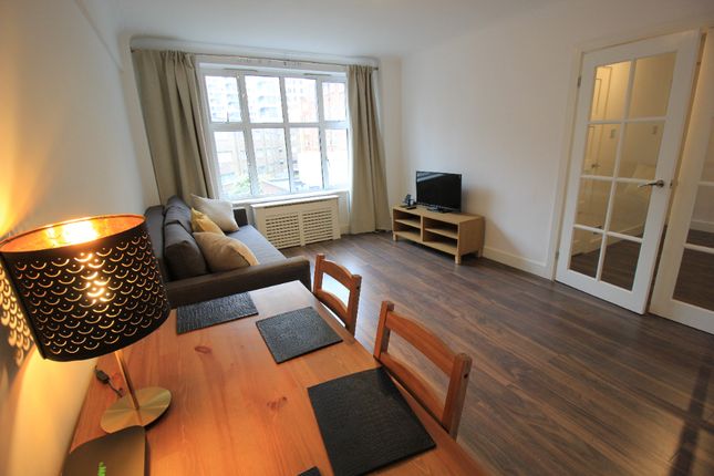 Flat to rent in Kendal Street, Marble Arch, London