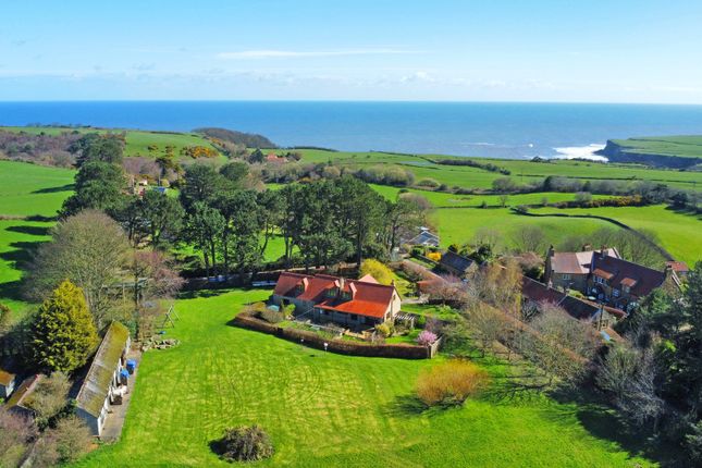 The Paddock, Hood Lane, Scarborough photo 3