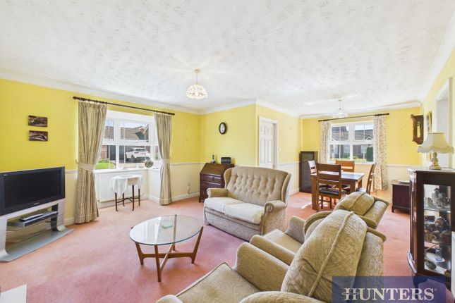 2, Mulberry Close, Bridlington photo 3