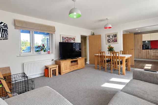 33, Aiken Grange, Milton Keynes photo 5