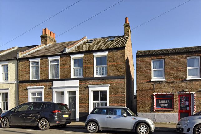 Thumbnail Terraced house to rent in Alexandra Road, Windsor, Berkshire