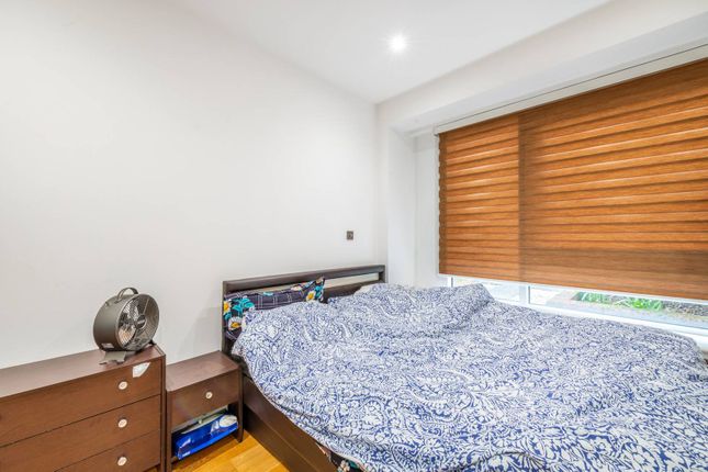 Studio for sale in Lampton Road, Hounslow