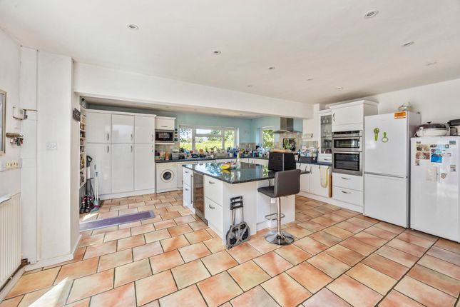 Oakleigh House Bognor Road, Horsham photo 2