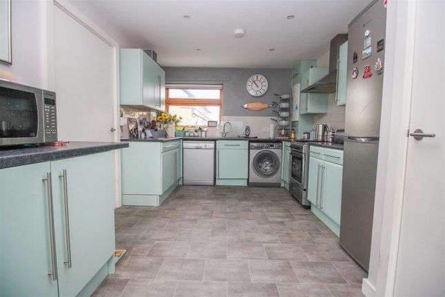 11, Albertine Street, Harlow photo 4