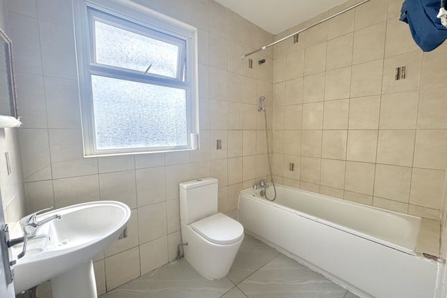 7a, King Street, Southall photo 2