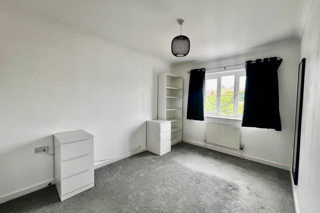 Flat to rent in Burnetts Fields, Horton Heath, Eastleigh