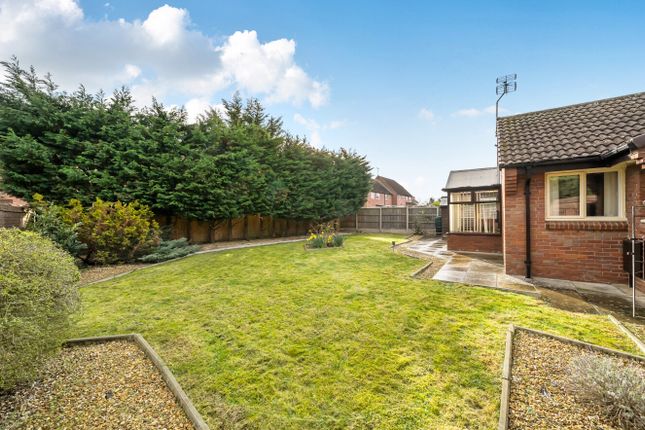 38, Sinderberry Drive, Tewkesbury photo 2