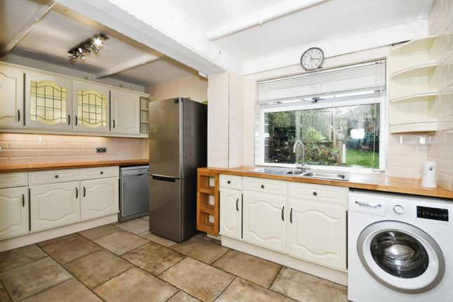 70, Hammerton Road, South Yorkshire photo 4