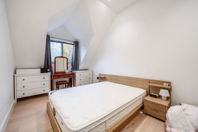 Flat for sale in Foxley Lane, Purley