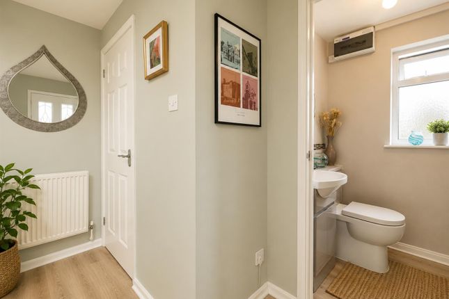 62, Summerhayes, Milton Keynes photo 5