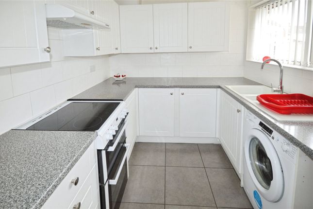3, Briar Close, Swadlincote photo 2