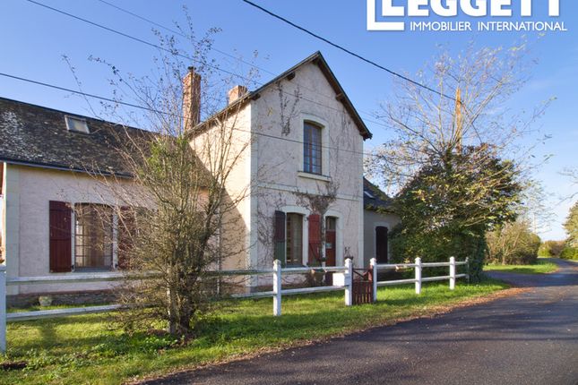 Villa for sale in Le Lude, Sarthe, Pays De La Loire