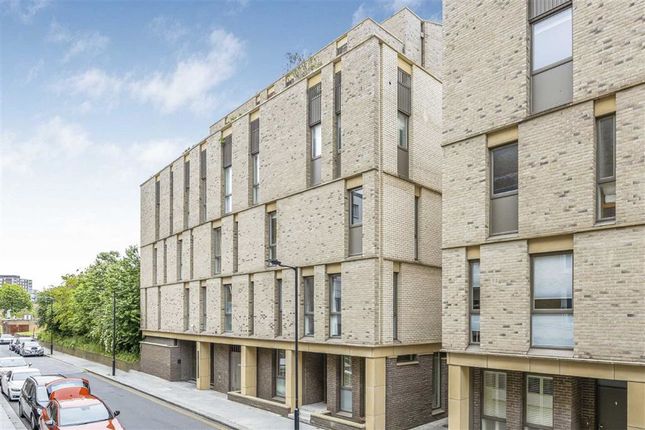 Thumbnail Flat for sale in Stead Street, London