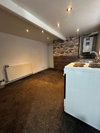 293 Bradford Road, Huddersfield photo 4