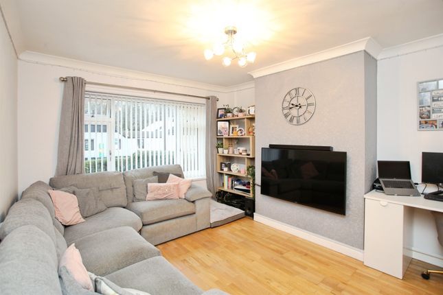 The Laurels, Francis Street, PORTH photo 4