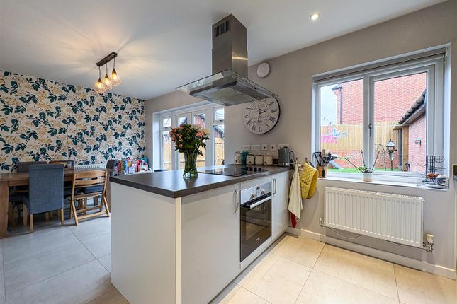 31, Lomas Way, Congleton photo 3