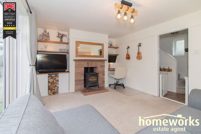 5, Soames Place, Scarning photo 4