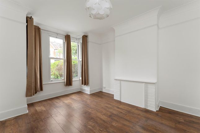 5, Dangan Road, Wanstead photo 2