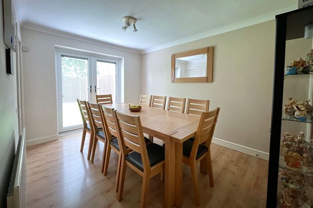 35, Hazel Road, MYTCHETT photo 4