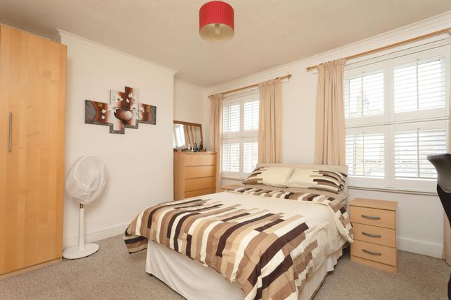 End terrace house for sale in Beaconsfield Road, London