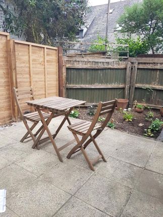 Flat to rent in Armour Close, London