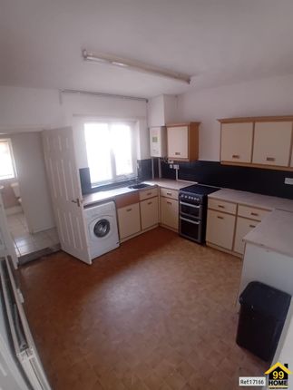 9, Athorpe Grove, Nottingham photo 5