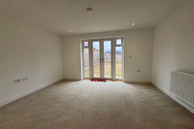 2, Blue Rock Drive, AYLESBURY photo 3