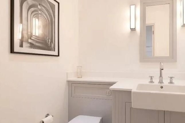 Sassoon Dr 4B  (9).Jpg