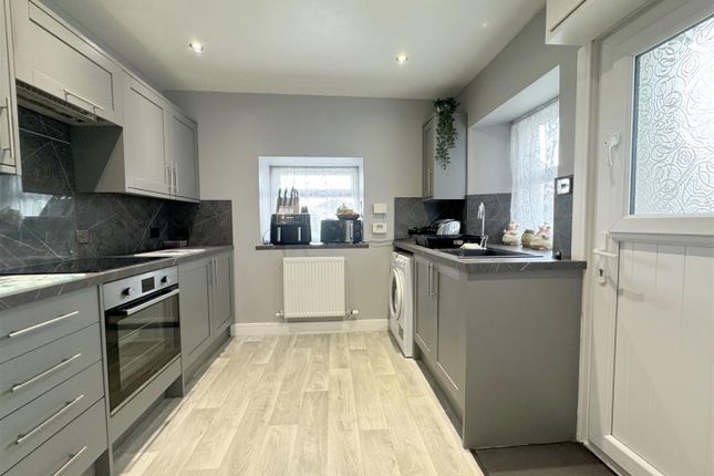 Trevarcoe, 10, Wellington Road, St. Austell photo 3
