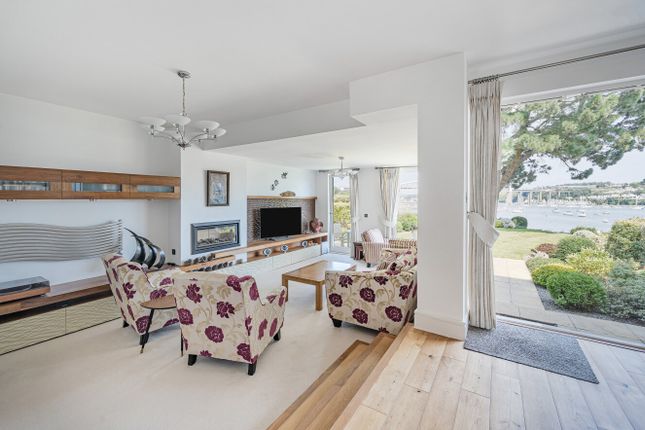 2, The Moorings, Saltash photo 2