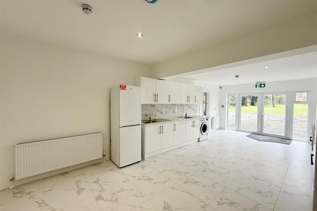 Langley Road, Slough photo 3