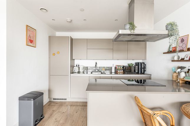 Flat 43, Zest House,, Beechwood Road, London photo 4