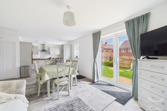 36, Willowvale Way, Buckingham photo 4