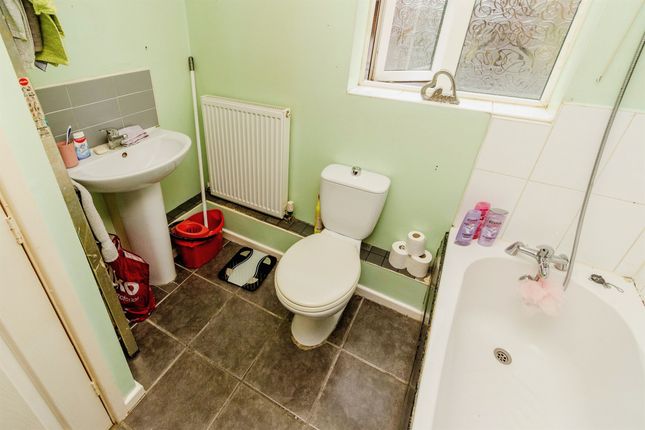 Flat for sale in Manifold Way, Wednesbury
