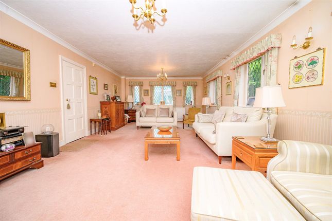 51, Louise Walk, Green Lane, Hemel Hempstead photo 4