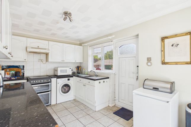 33, Rembrant Way, Bury St Edmunds photo 4