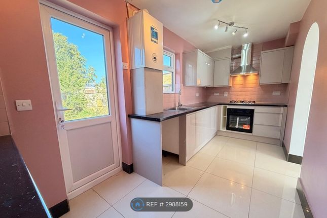 Martindale Road, Hounslow photo 5