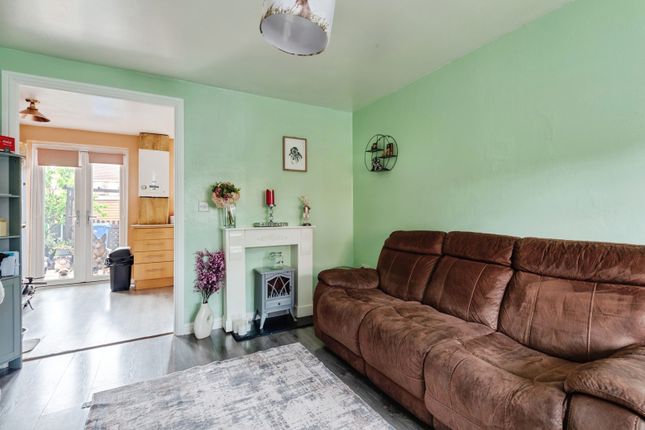 11, Woodhurst Close, Liverpool photo 2