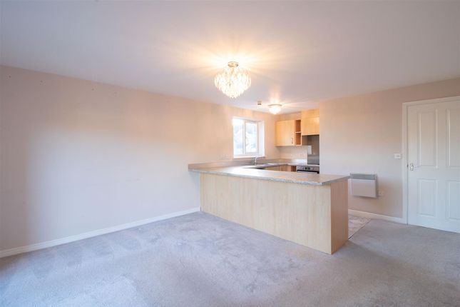 Flat C, 18 Hall Street, Blackwood photo 4